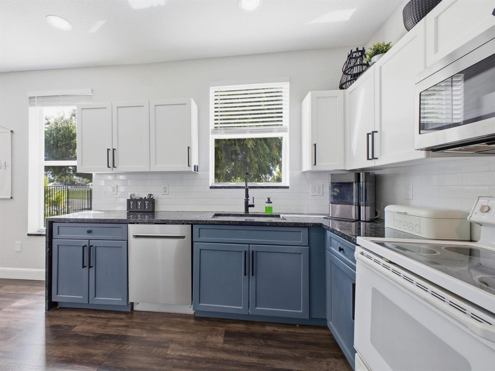 5676 Azalea Circle photo 16