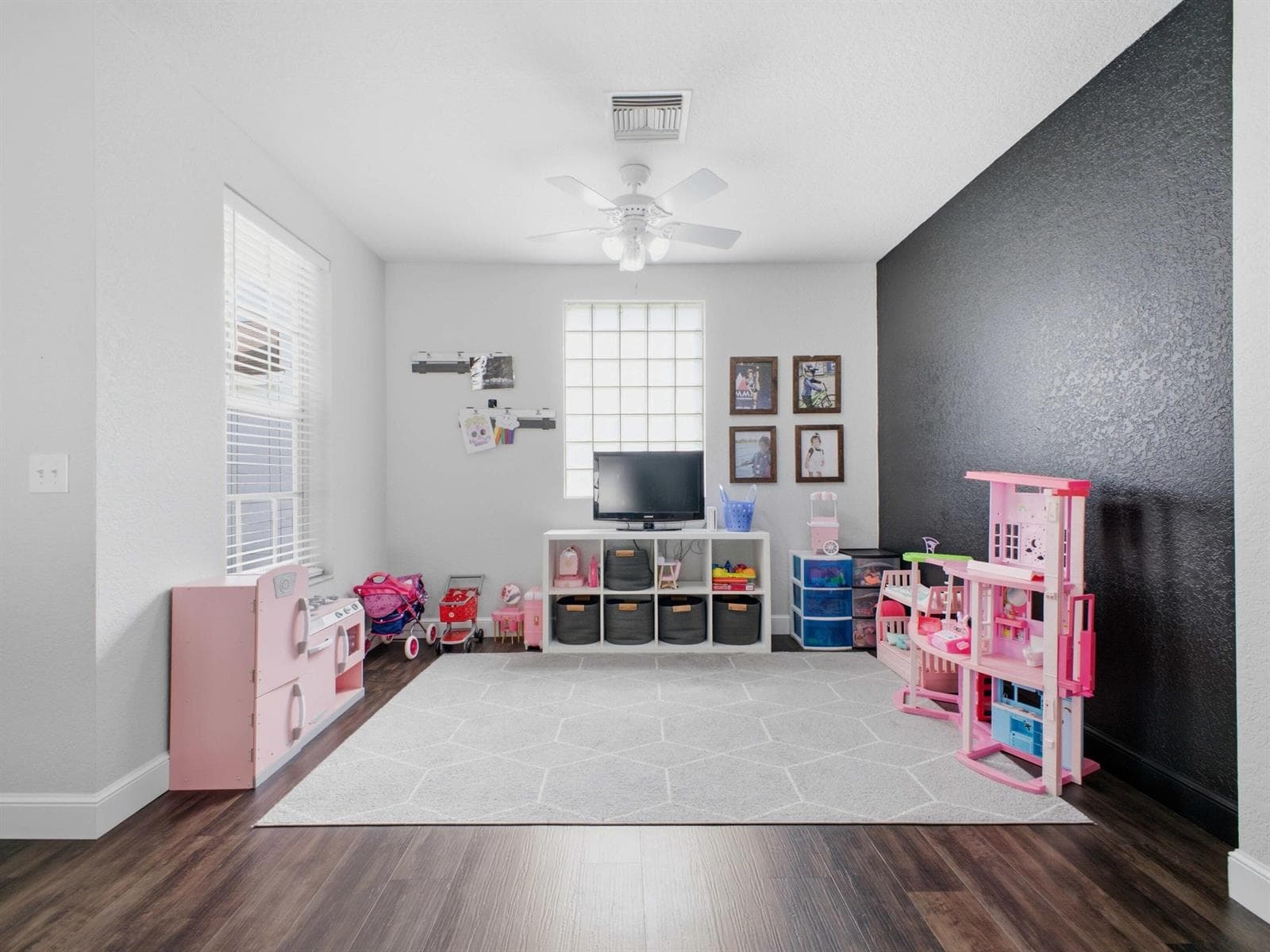 5676 Azalea Circle photo 5