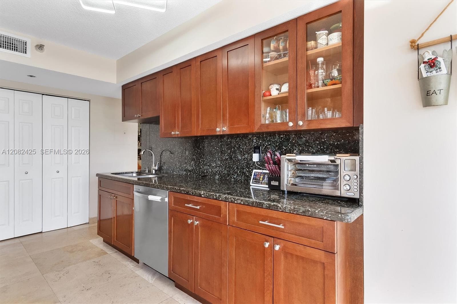 3500 Mystic Pointe Dr 806 photo 20