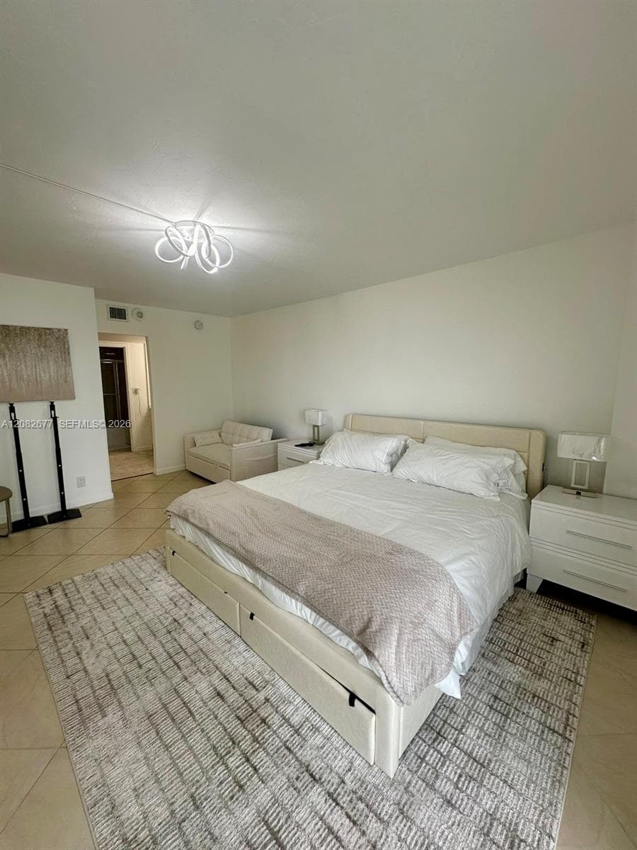 100 Bayview Dr 1114 photo 17