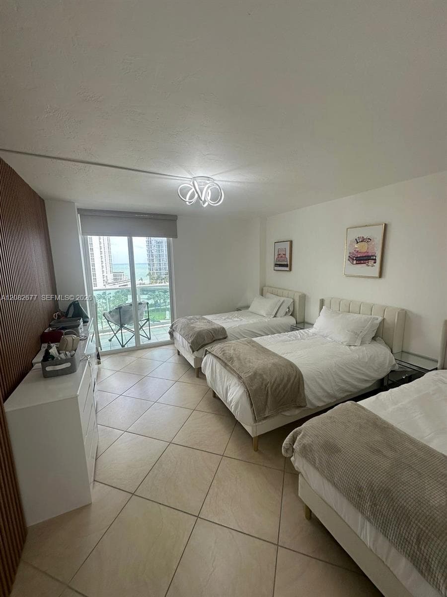 100 Bayview Dr 1114 photo 22