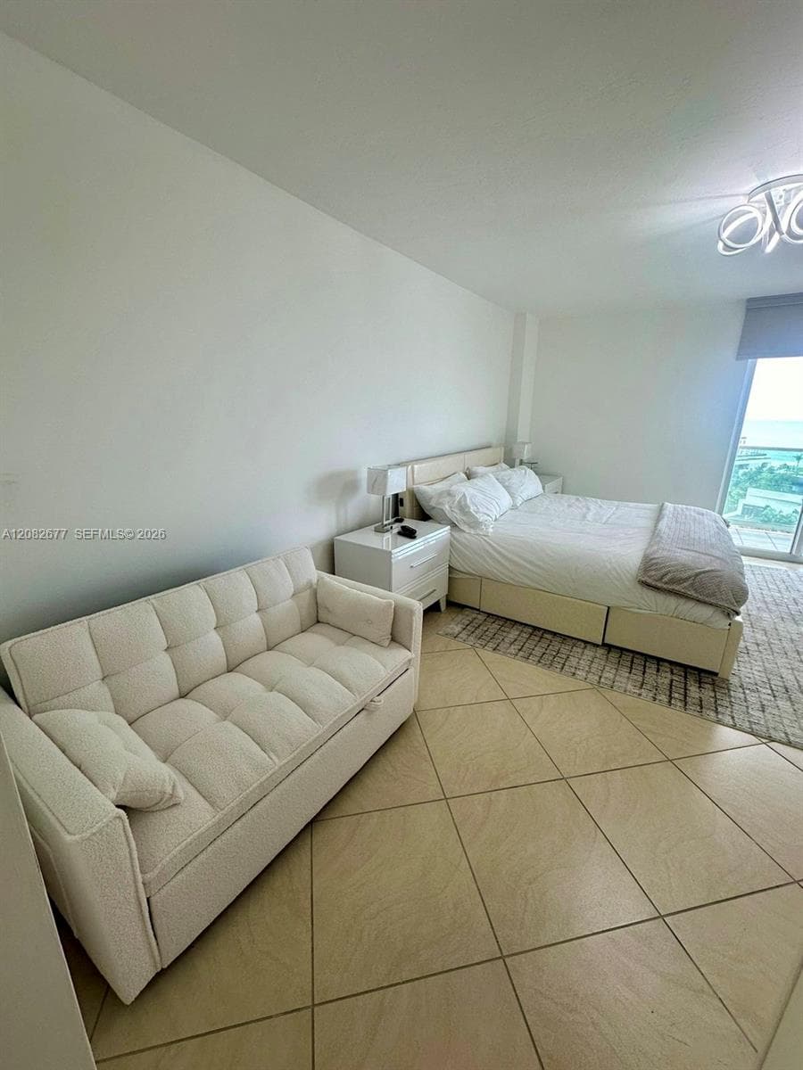 100 Bayview Dr 1114 photo 18