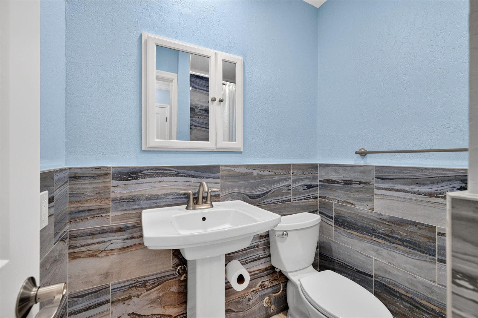 1873 SW 28TH Terrace photo 22