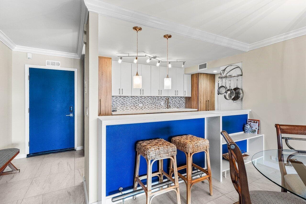 1208 Marine Way 506 photo 5
