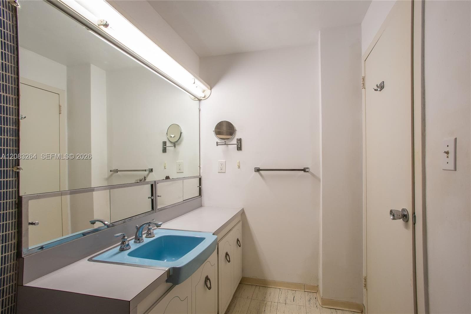 9100 W Bay Harbor Dr 5B photo 18