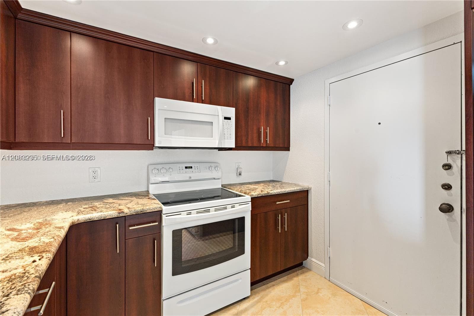 13155 Ixora Ct 905 photo 6