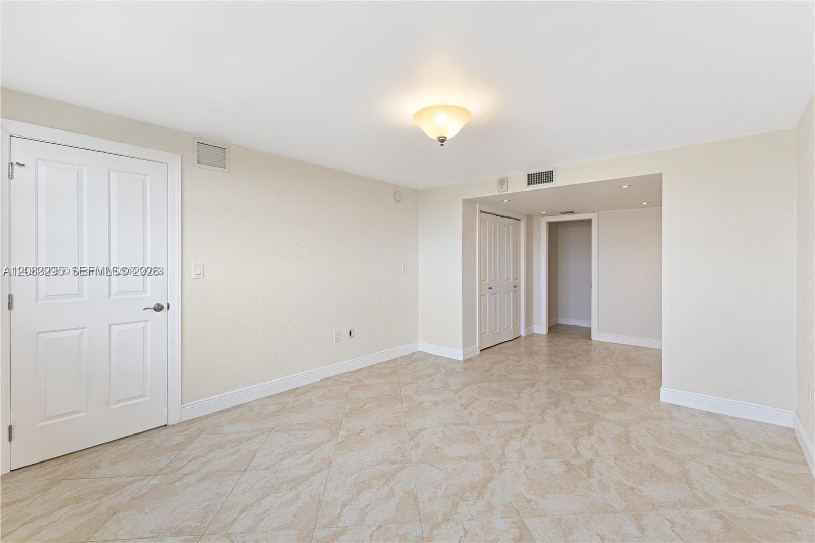 13155 Ixora Ct 905 photo 16