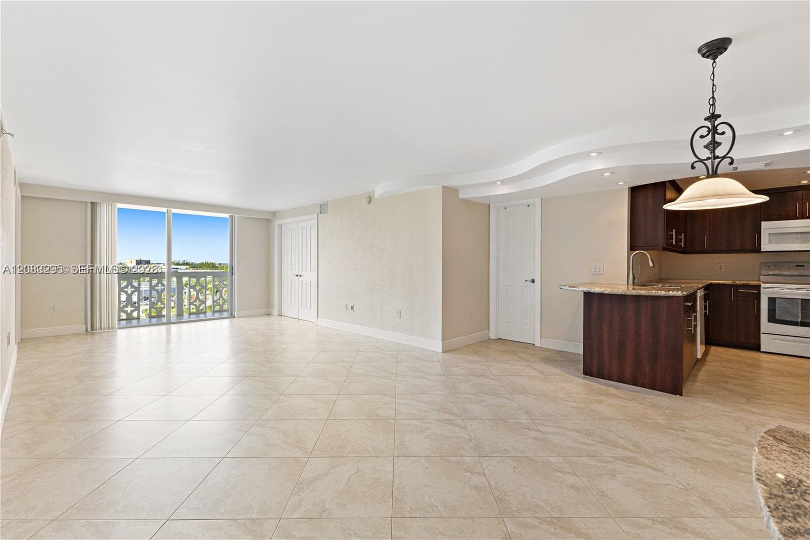 13155 Ixora Ct 905 photo 1