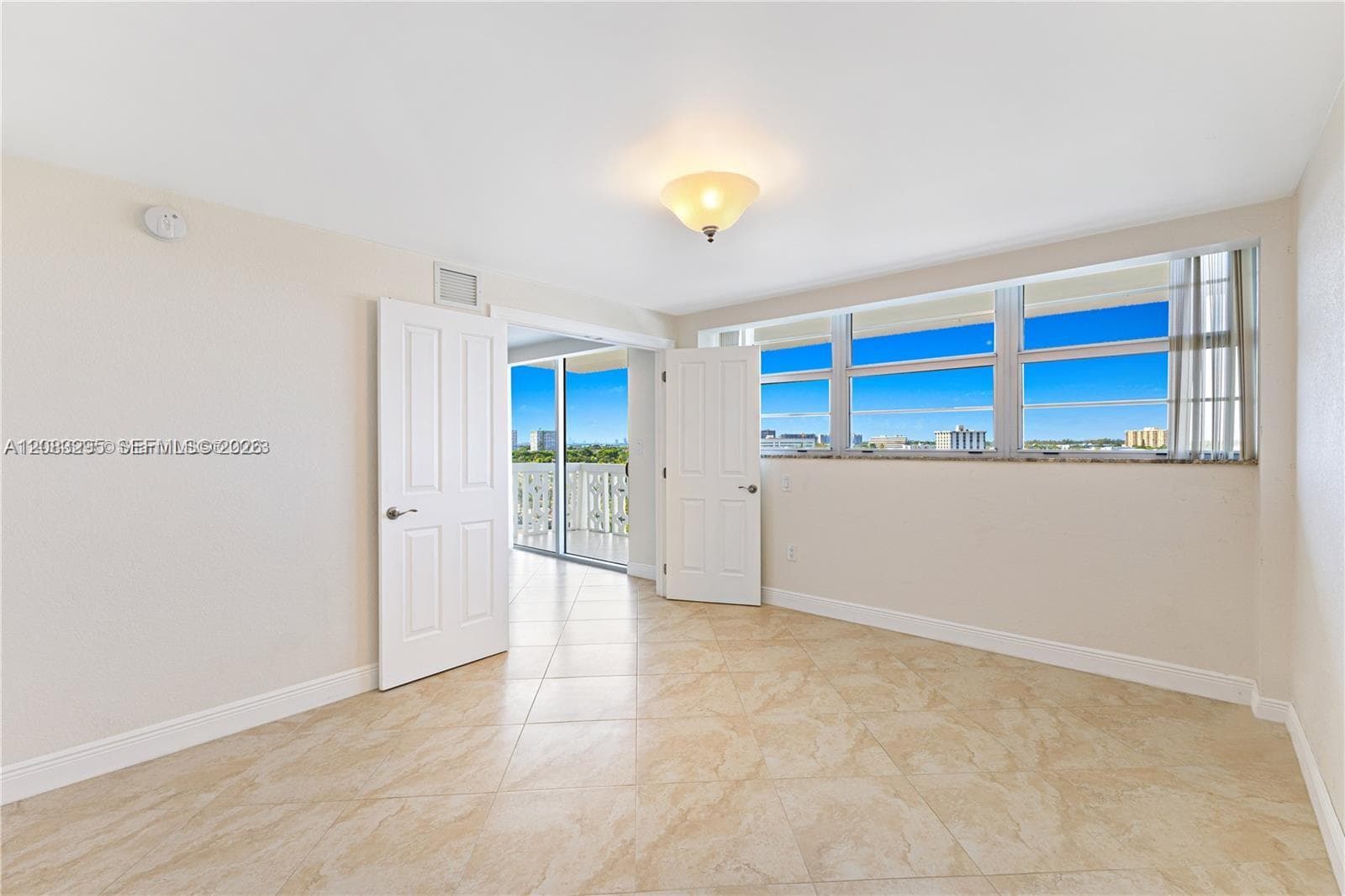 13155 Ixora Ct 905 photo 9