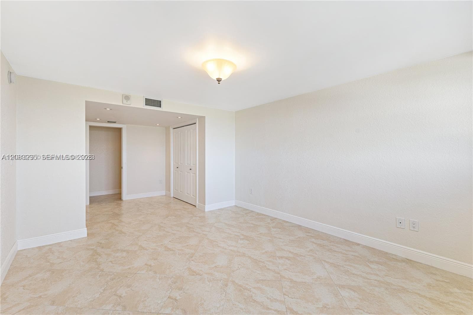 13155 Ixora Ct 905 photo 10