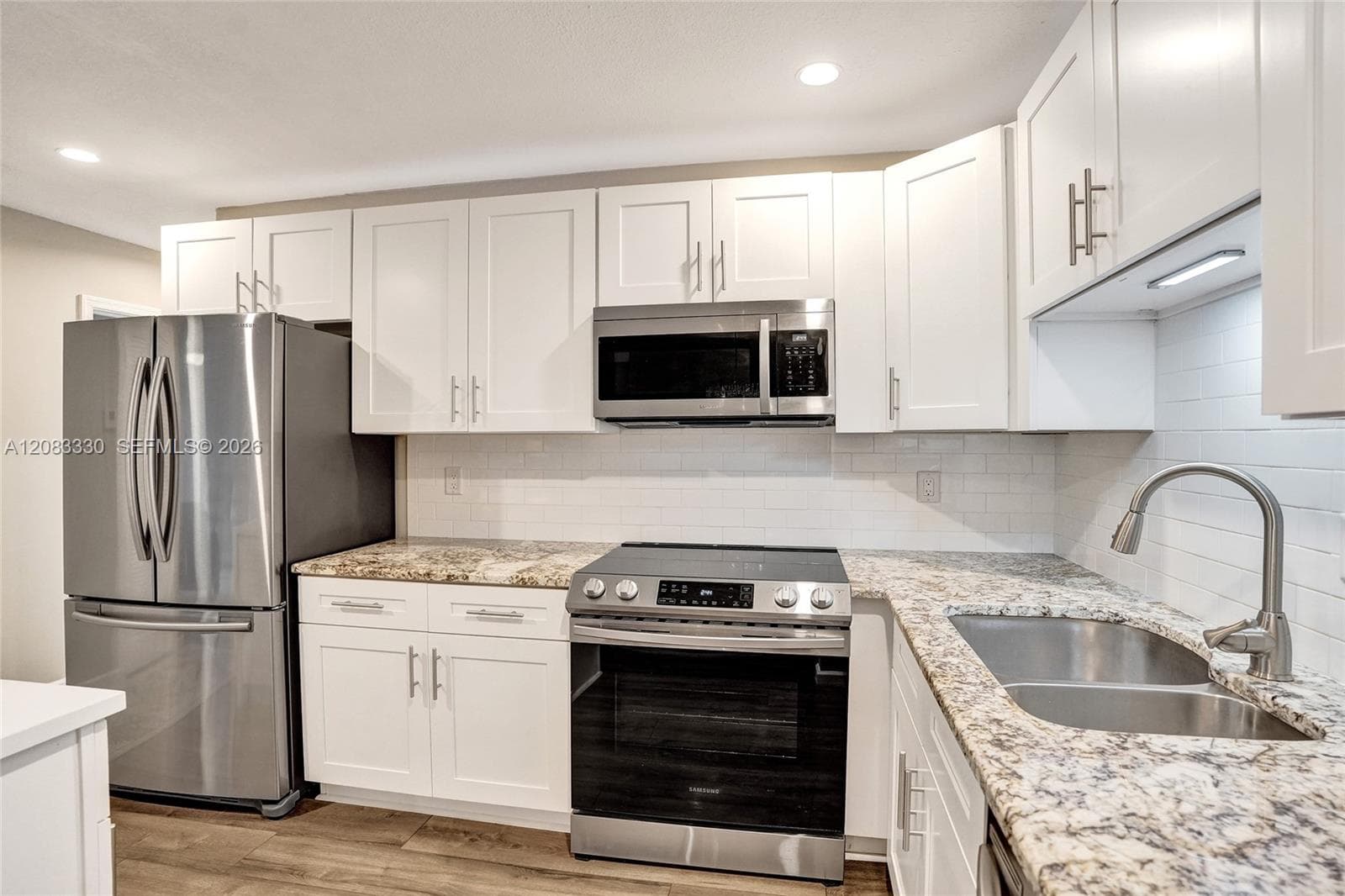 130 Cypress Club Dr 302 photo 17