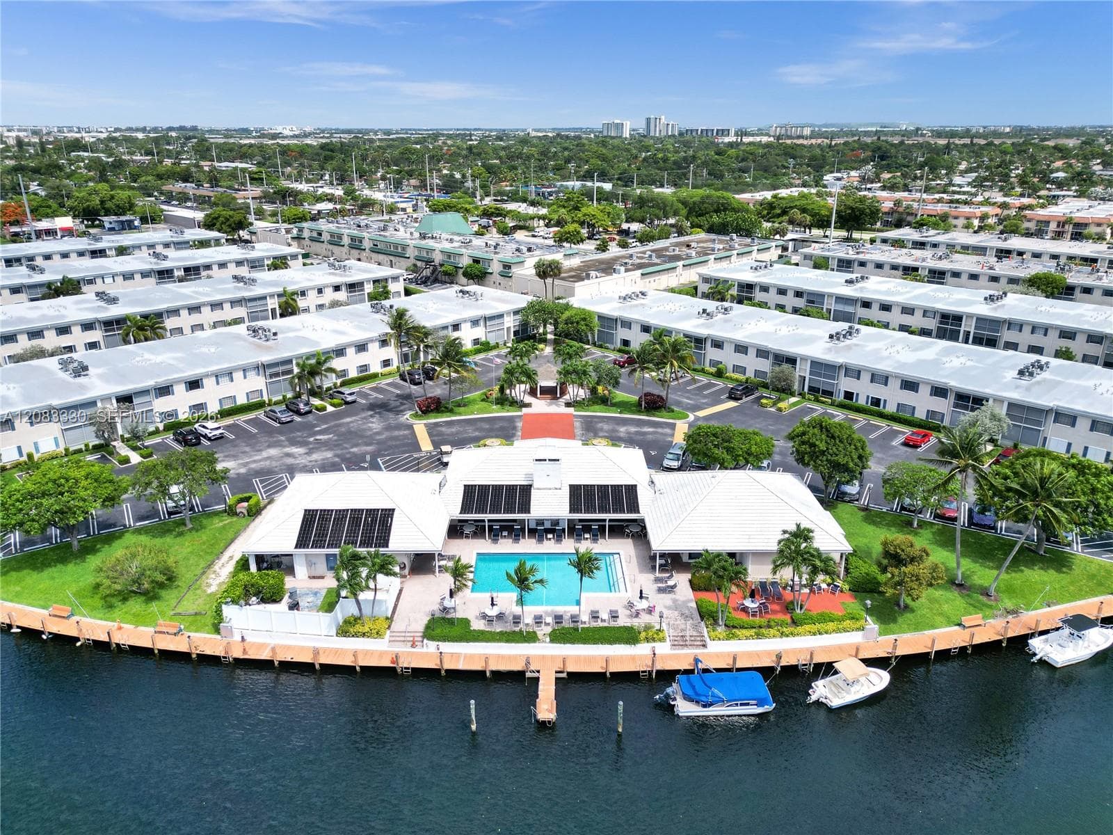 130 Cypress Club Dr 302 photo 4
