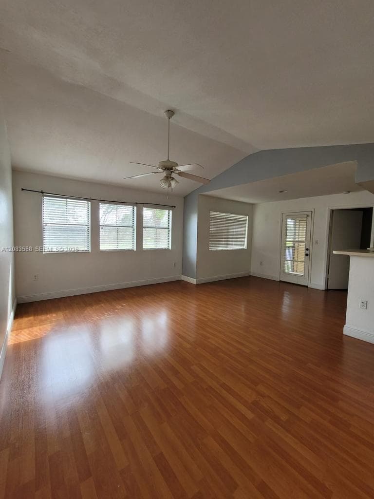 10581 SW 155th Ct 1228 photo 12