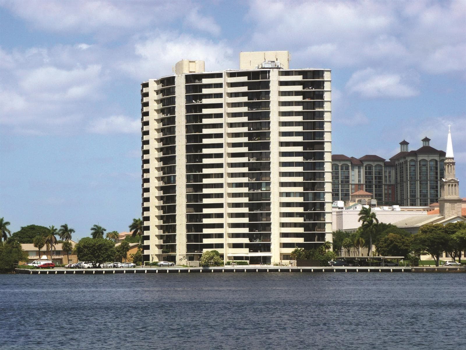 1200 S FLAGLER Drive 1105 photo 2
