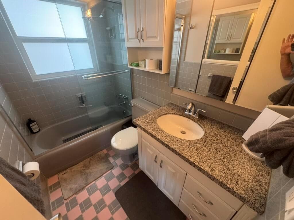 180 Isle Of Venice Drive 433 photo 12