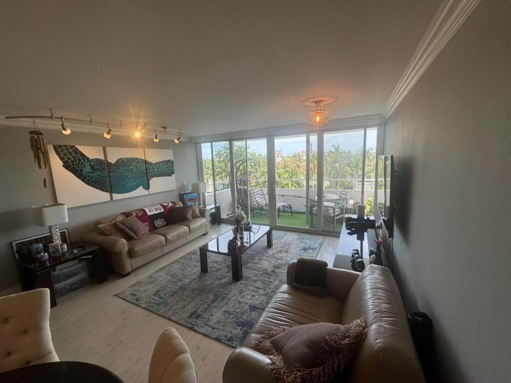 180 Isle Of Venice Drive 433 photo 9