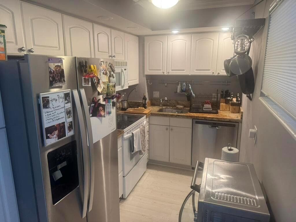 180 Isle Of Venice Drive 433 photo 11