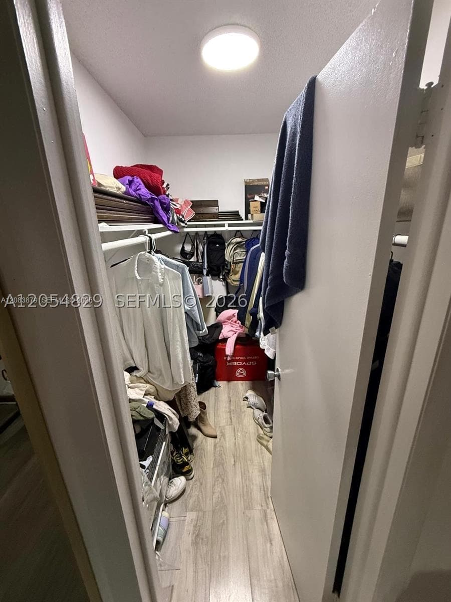 3536 NE 168th St 403 photo 8