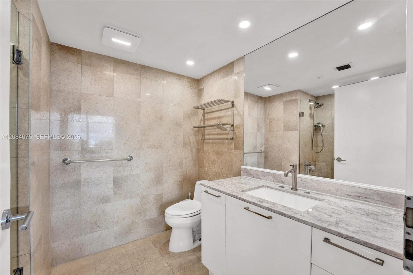 18911 Collins Ave 606 photo 20