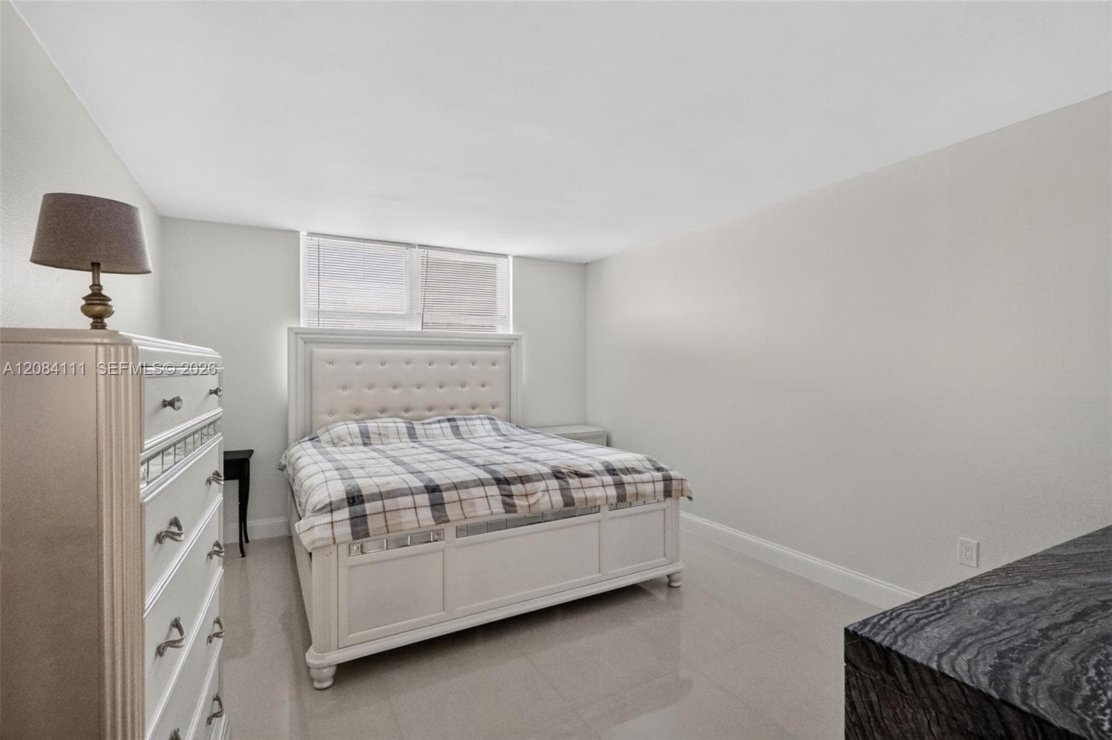 4000 NE 170th St 606 photo 15