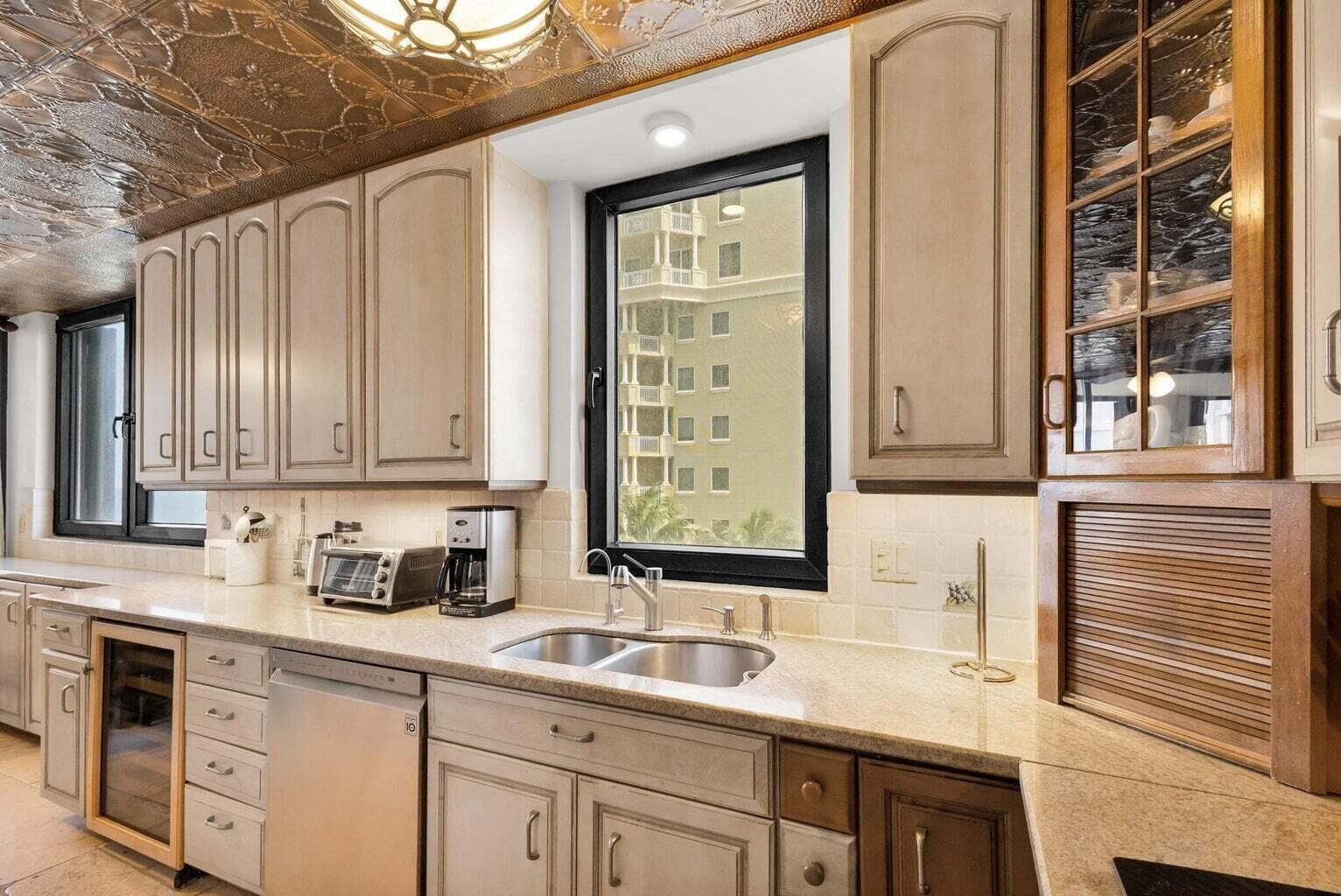 5380 N OCEAN Drive 5B photo 4