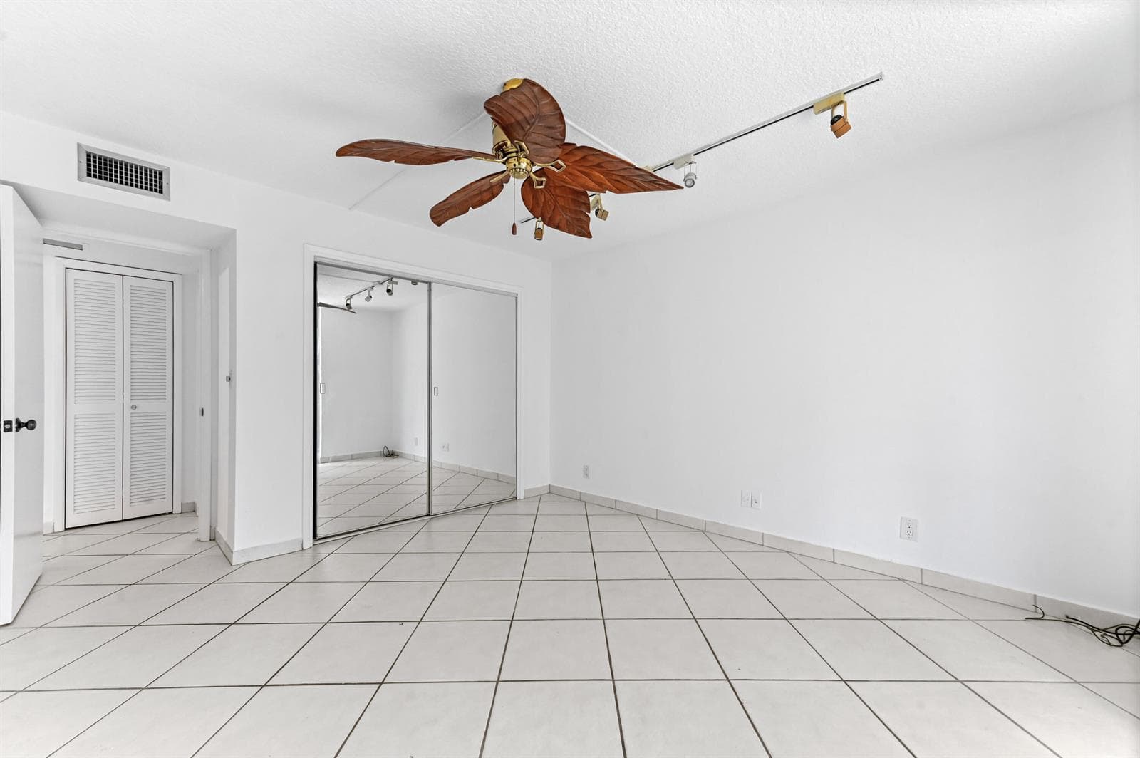 3575 S OCEAN Boulevard 309 photo 15
