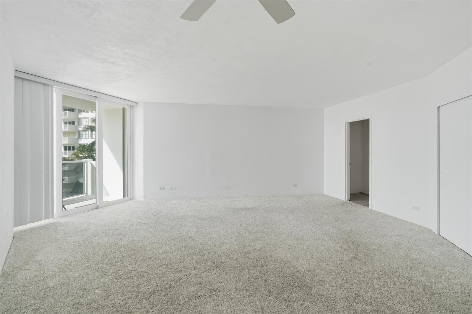 2800 N Flagler Drive 303 photo 2