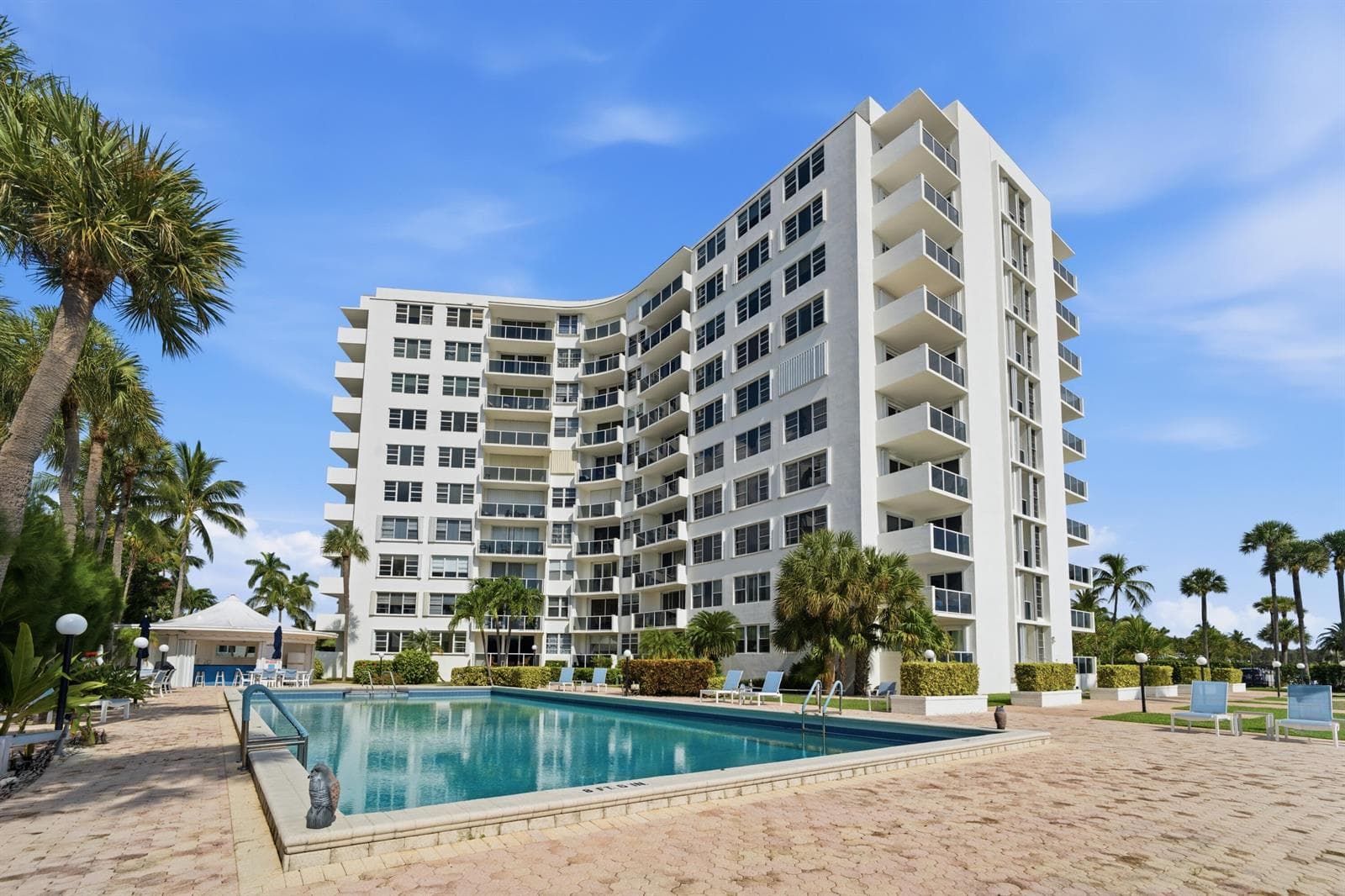 2800 N Flagler Drive 303 photo 1