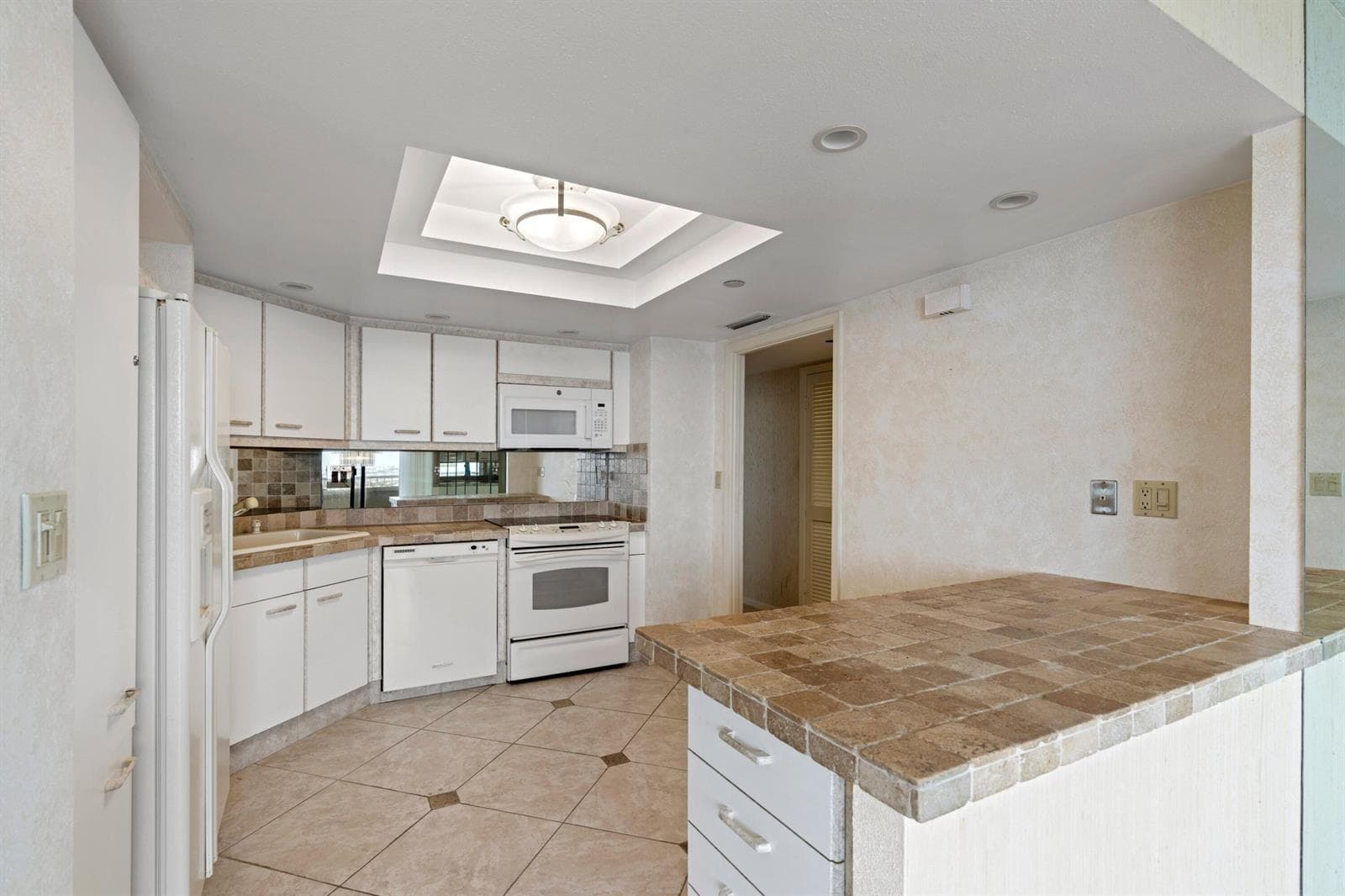 5080 N OCEAN Drive 12C photo 10