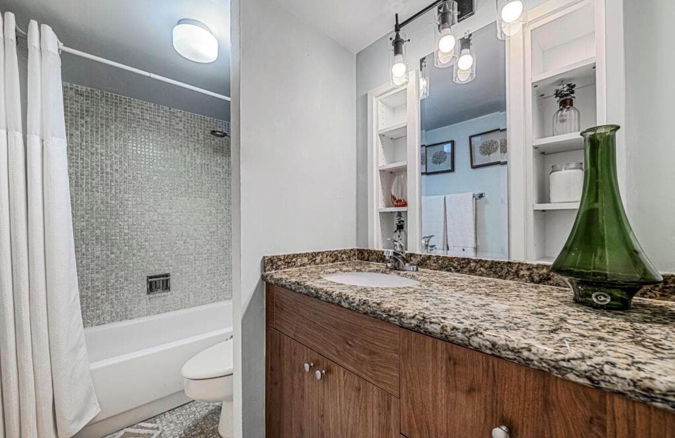 5600 N Flagler Drive 203 photo 16