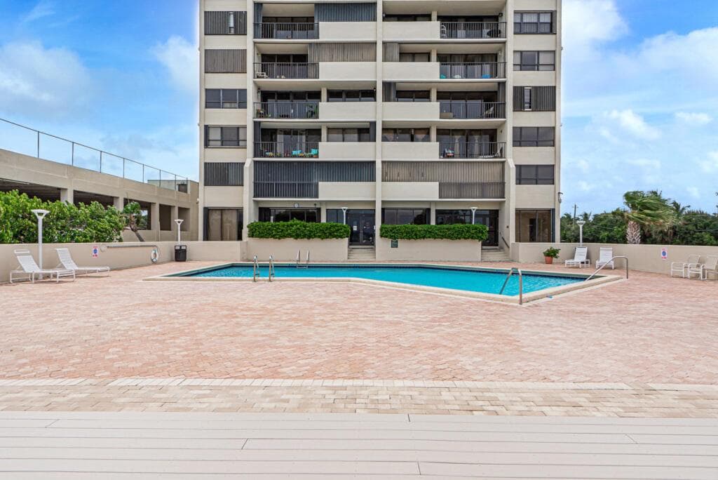 5600 N Flagler Drive 203 photo 20