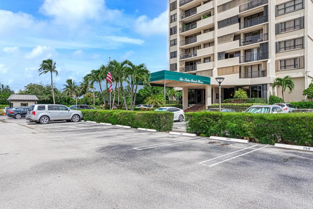 5600 N Flagler Drive 203 photo 4