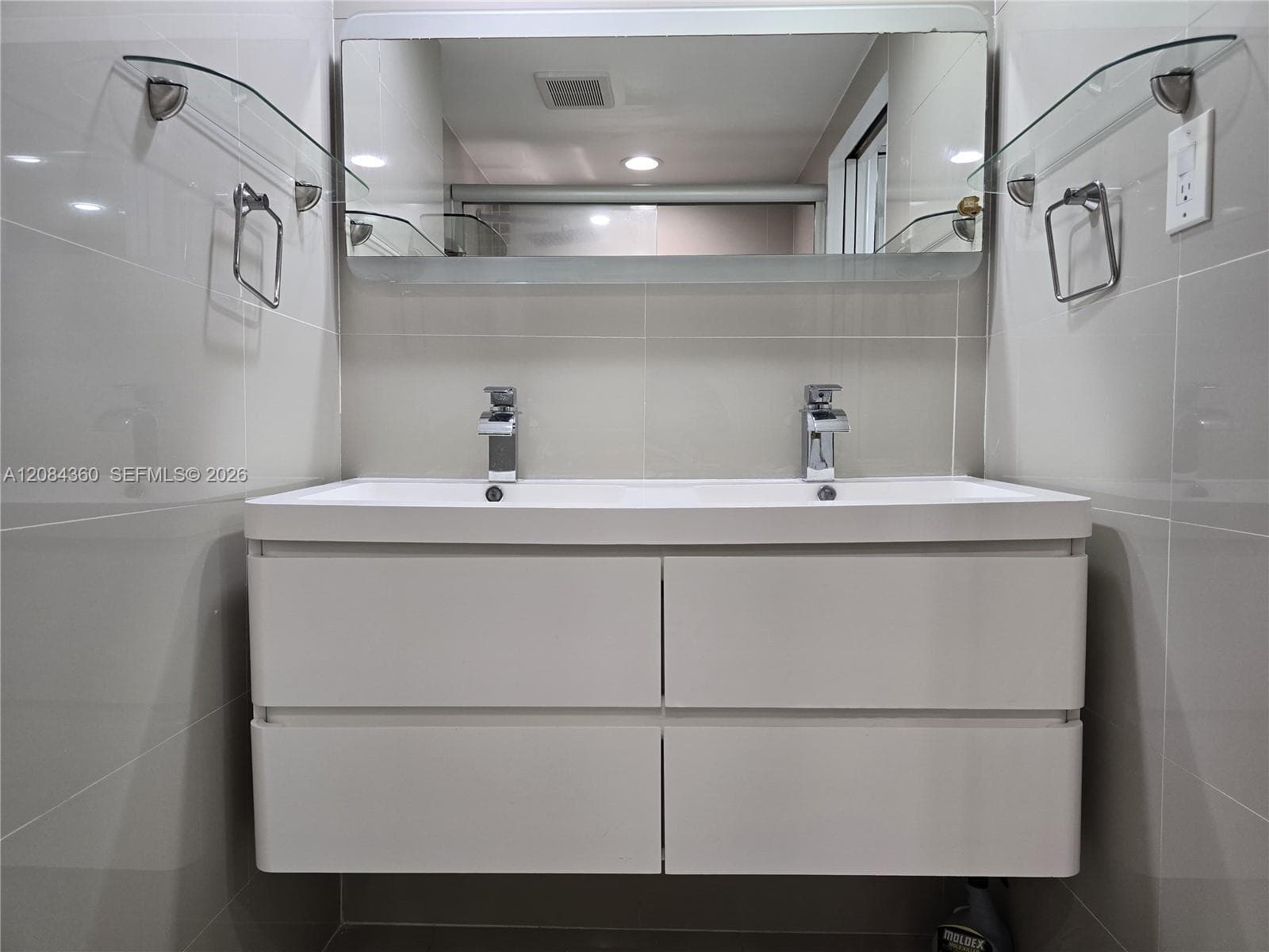 18051 Biscayne Blvd 1204 photo 13