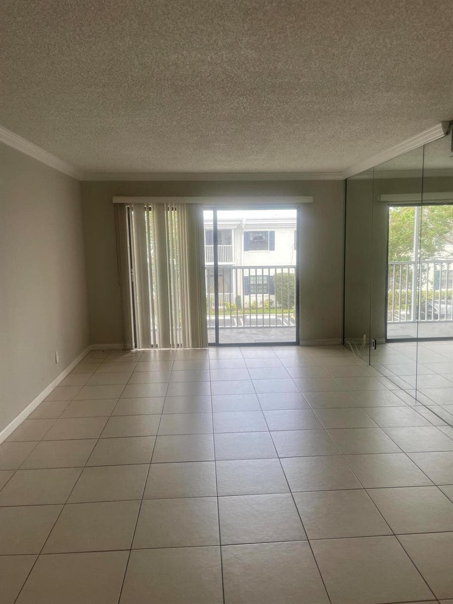 170 CYPRESS CLUB Drive 730 photo 4