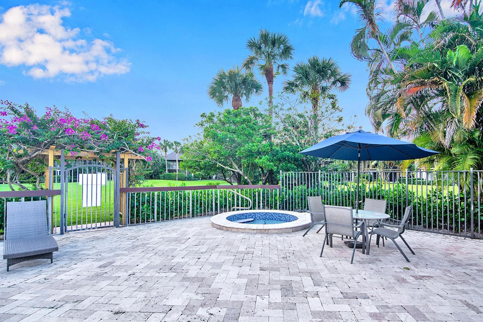 13334 Polo Club Road 218 photo 12