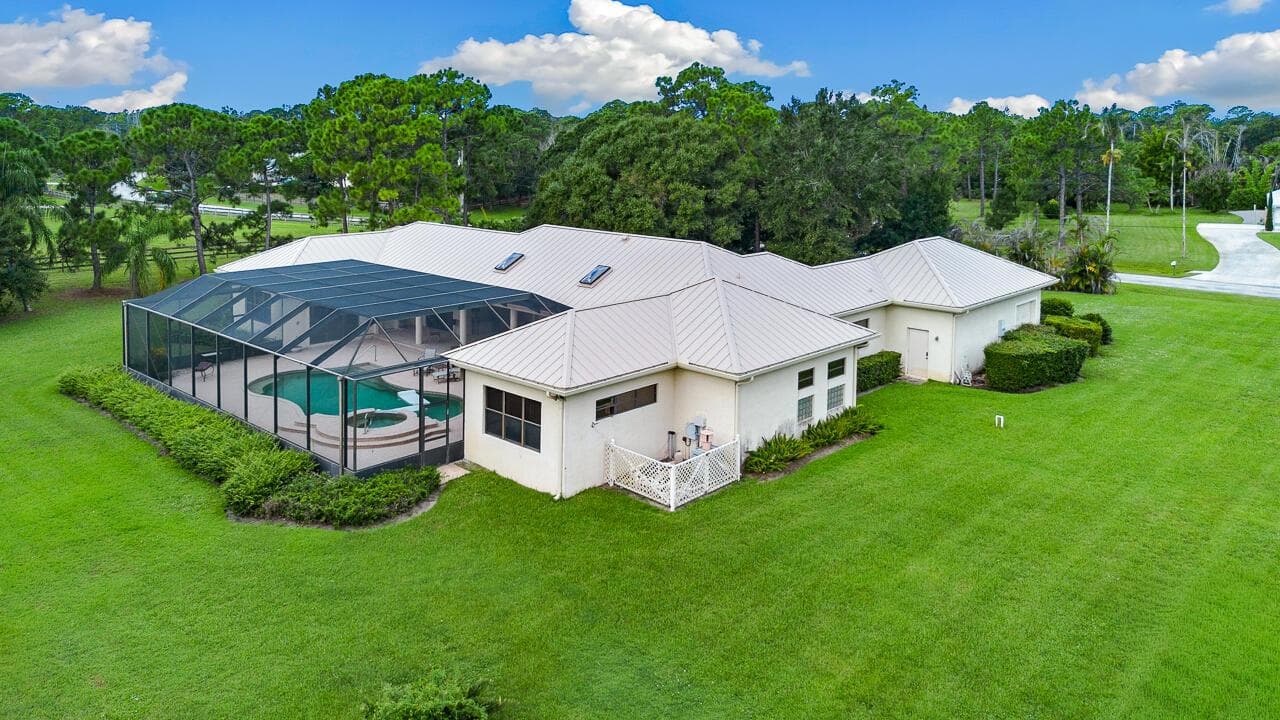 3151 SW BUENA VISTA Drive photo 4