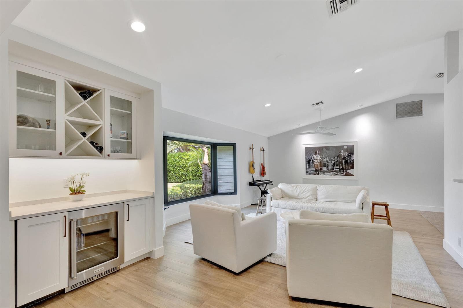 18246 RIVER OAKS Circle photo 7