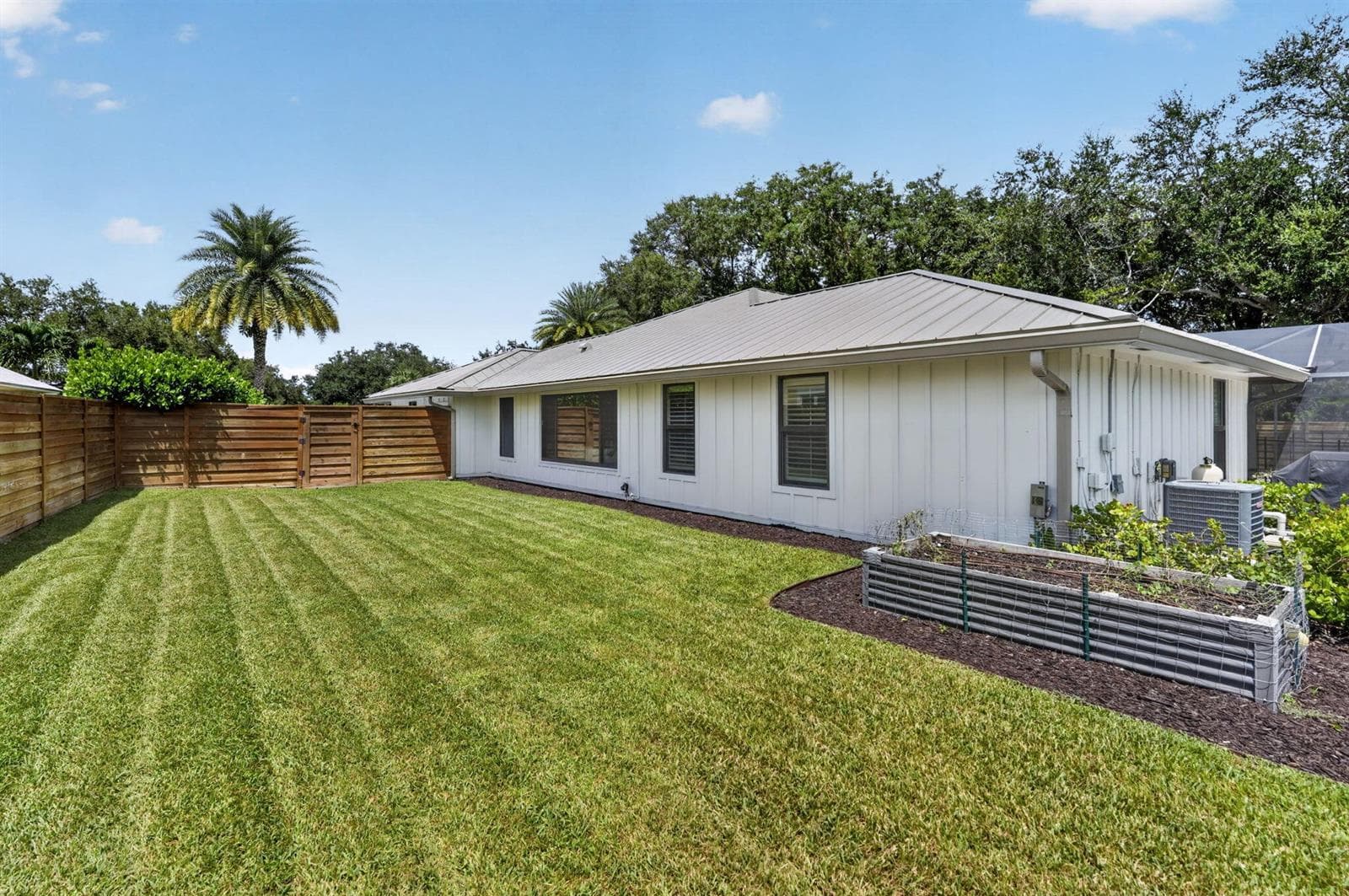 18246 RIVER OAKS Circle photo 19