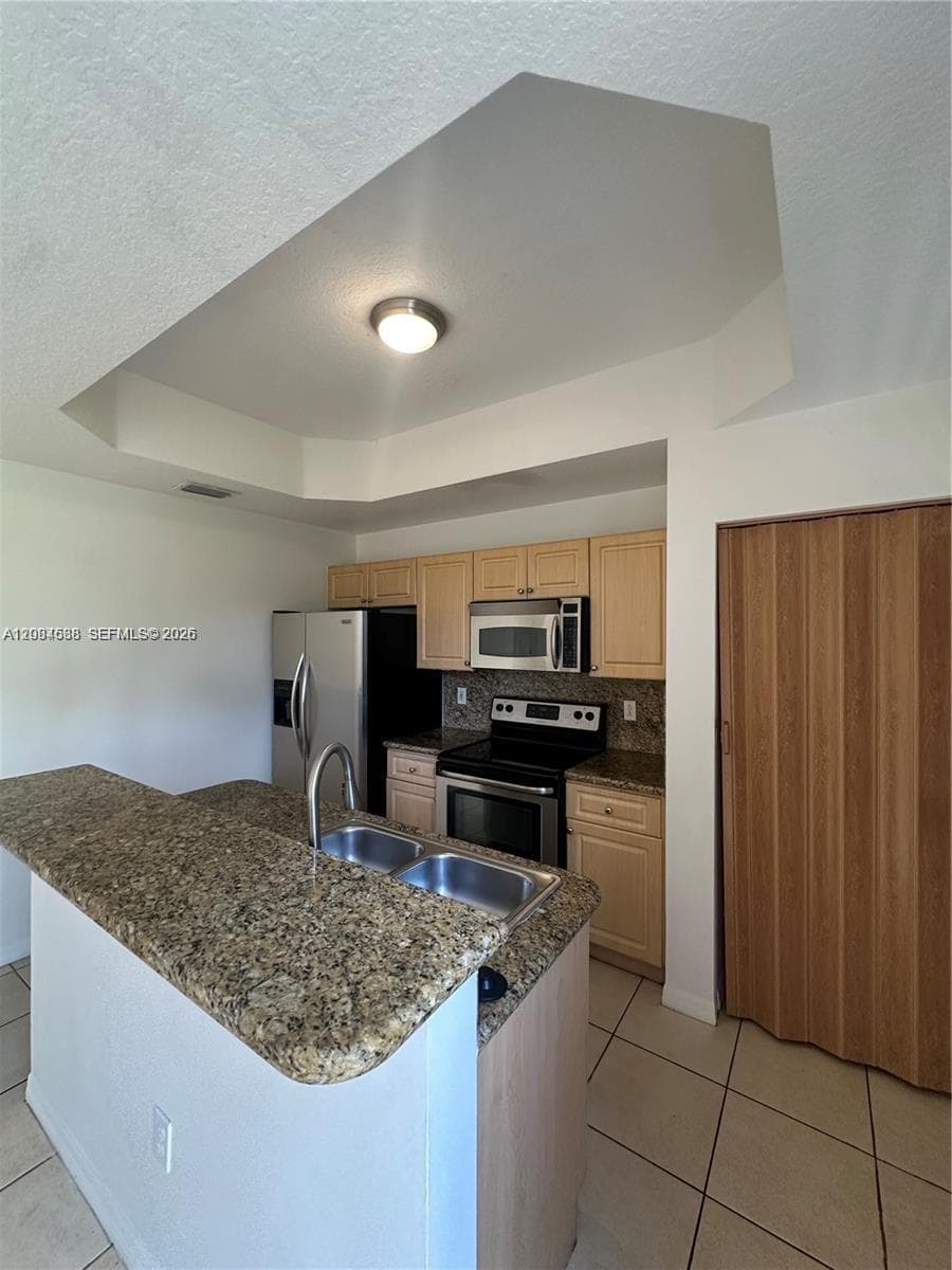 2191 Anchor Ct 1902 photo 3