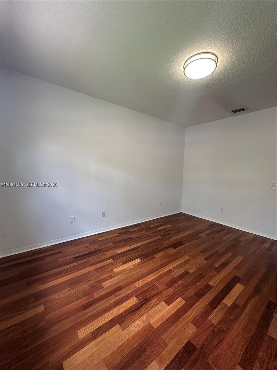 2191 Anchor Ct 1902 photo 9