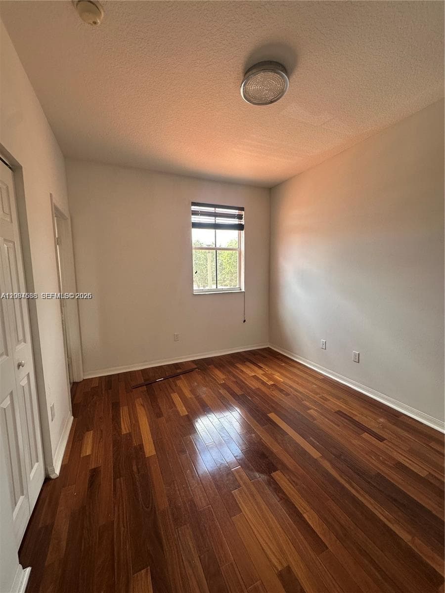 2191 Anchor Ct 1902 photo 10