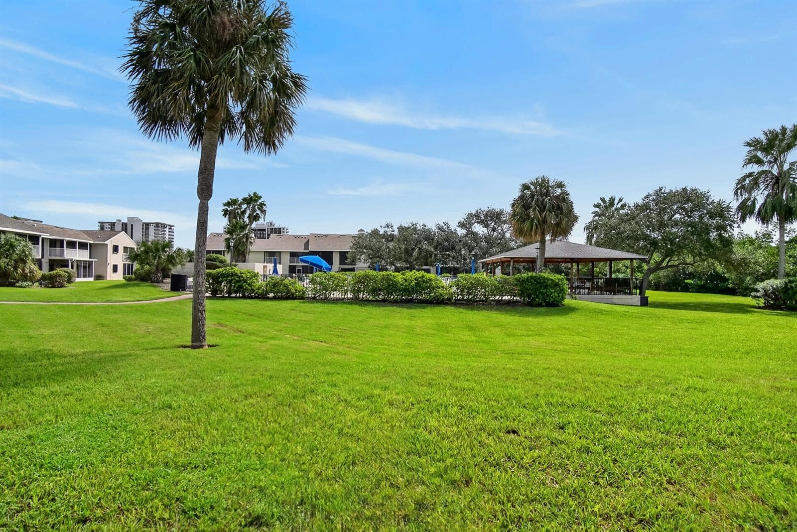 3212 S LAKEVIEW Circle 10104 photo 23