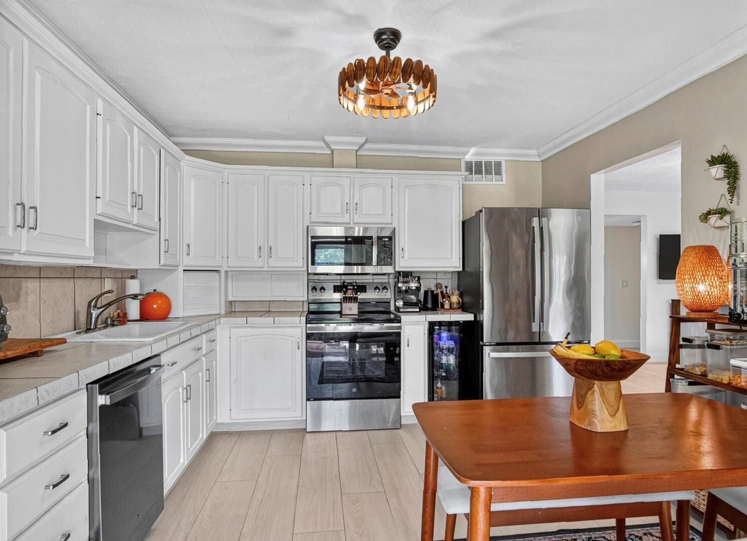 3212 S LAKEVIEW Circle 10104 photo 12