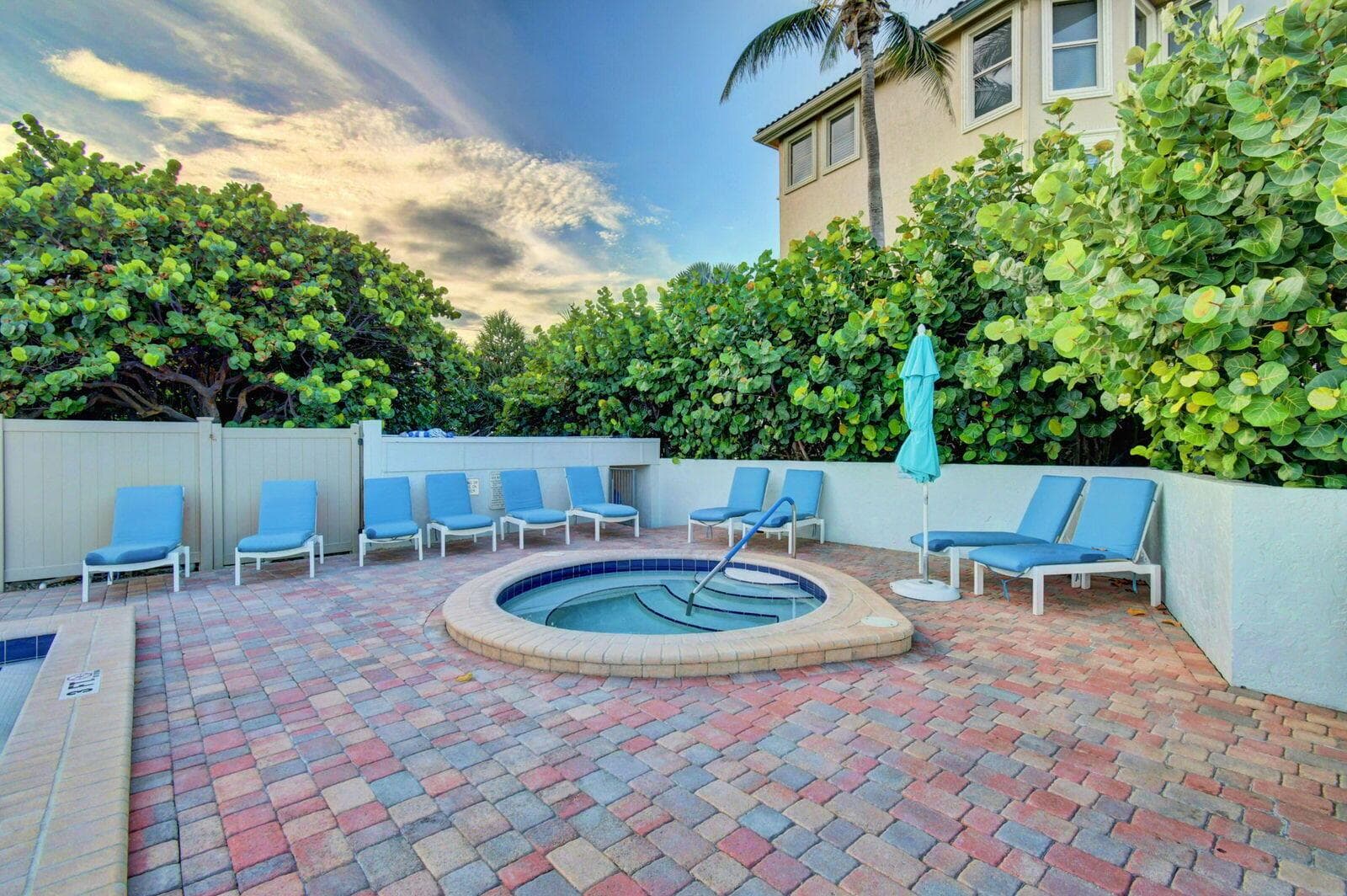 4750 S Ocean Boulevard 907 photo 21