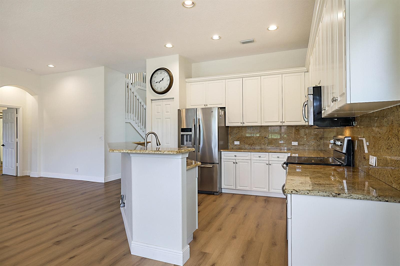 11065 STONE CREEK Street photo 14
