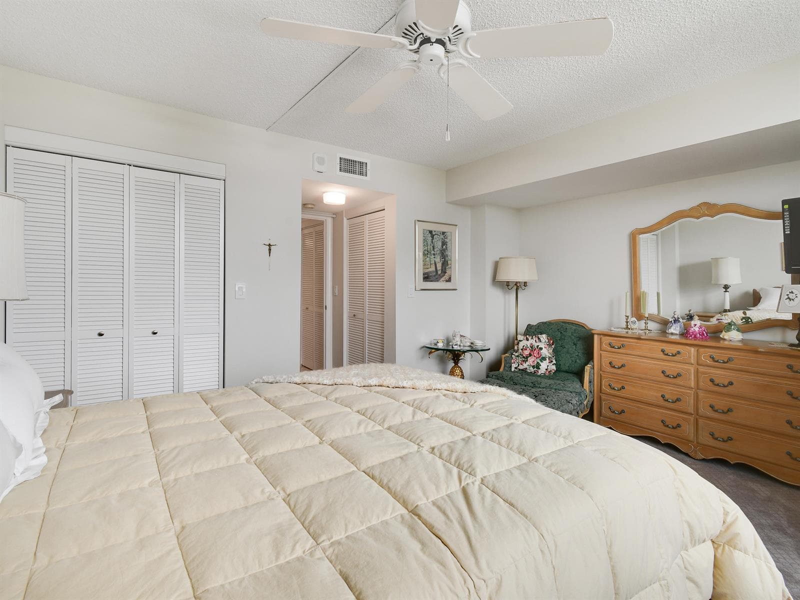 3400 N OCEAN Drive 908 photo 23