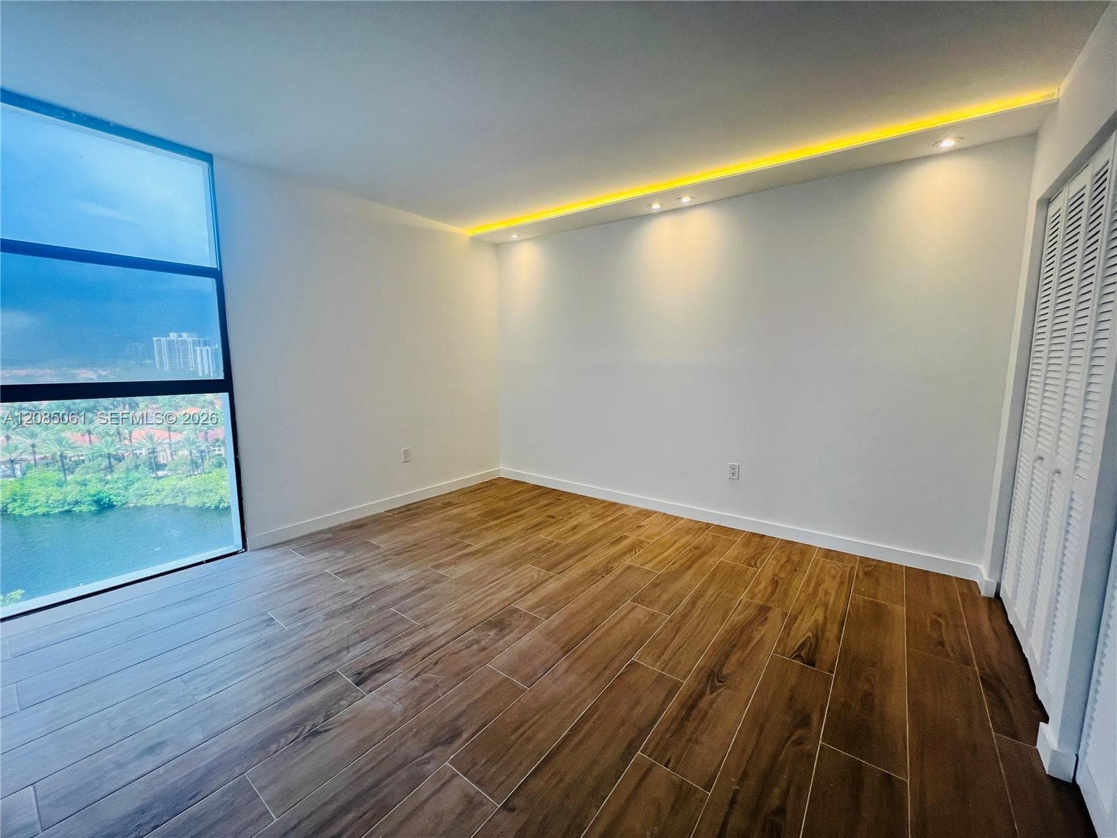 20505 E Country Club Dr 1138 photo 14