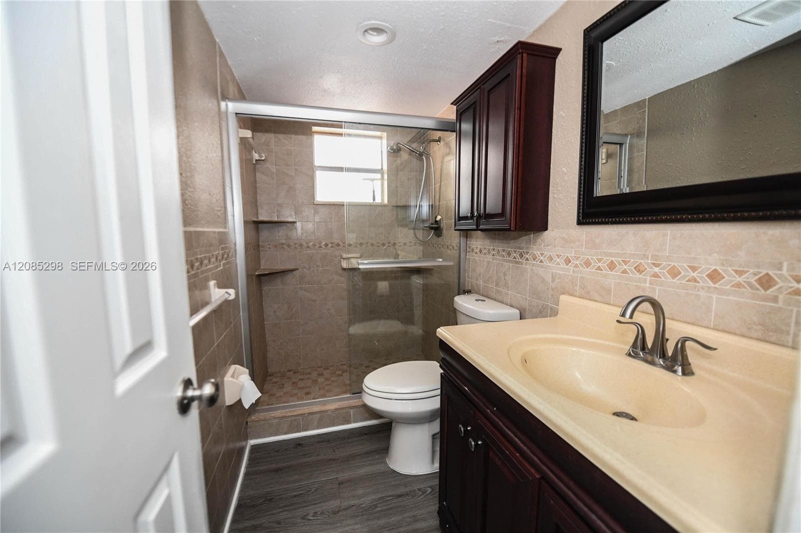 8305 Crespi Blvd 4D photo 19