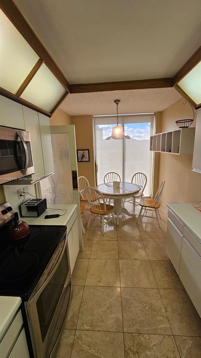 19355 Turnberry Way 24E photo 3