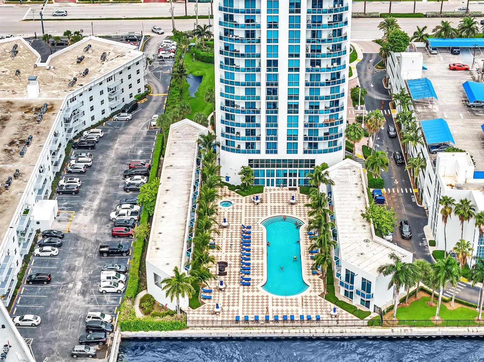 1945 S Ocean Drive 502 photo 19